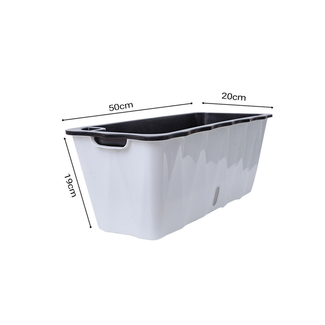 White Flowerpot