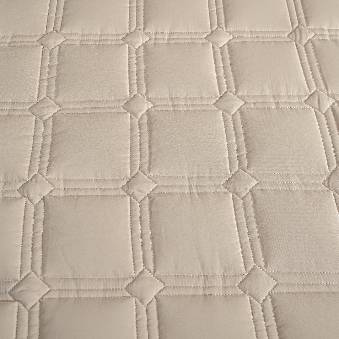 SOGA Beige 183cm Wide Mattress Cover Thick Quilted Stretchable Bed Spread Sheet Protector with Pillow Covers