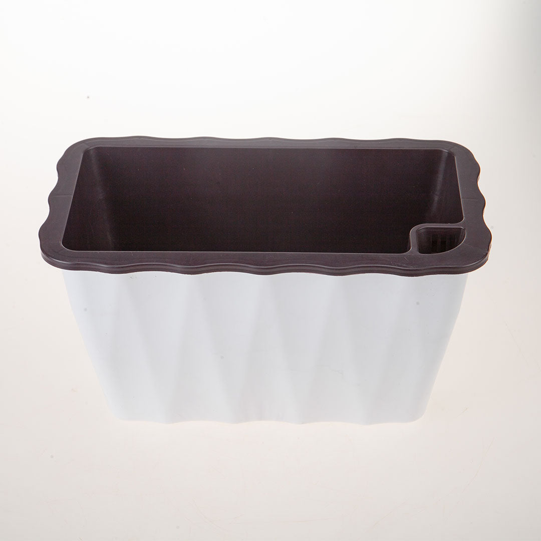 White Flowerpot