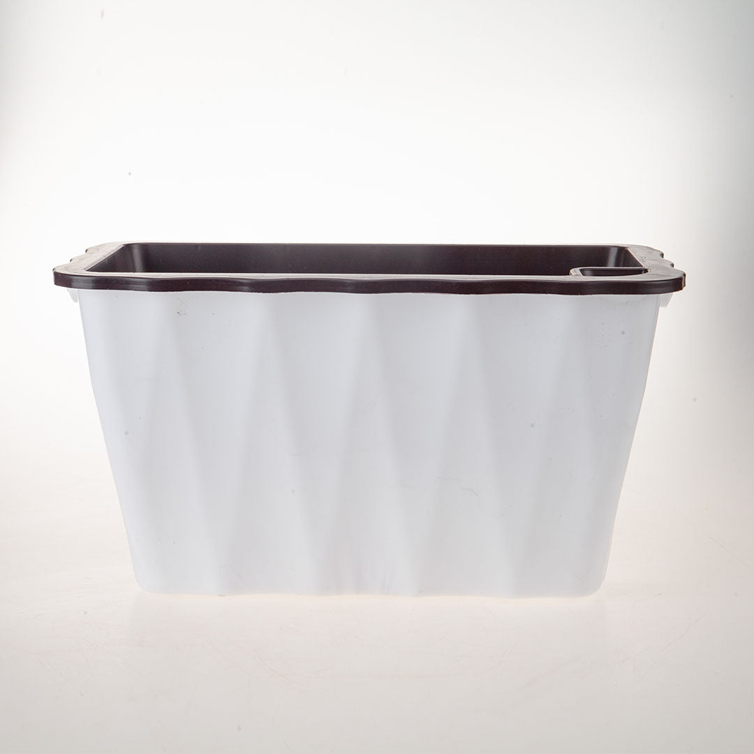 White Flowerpot