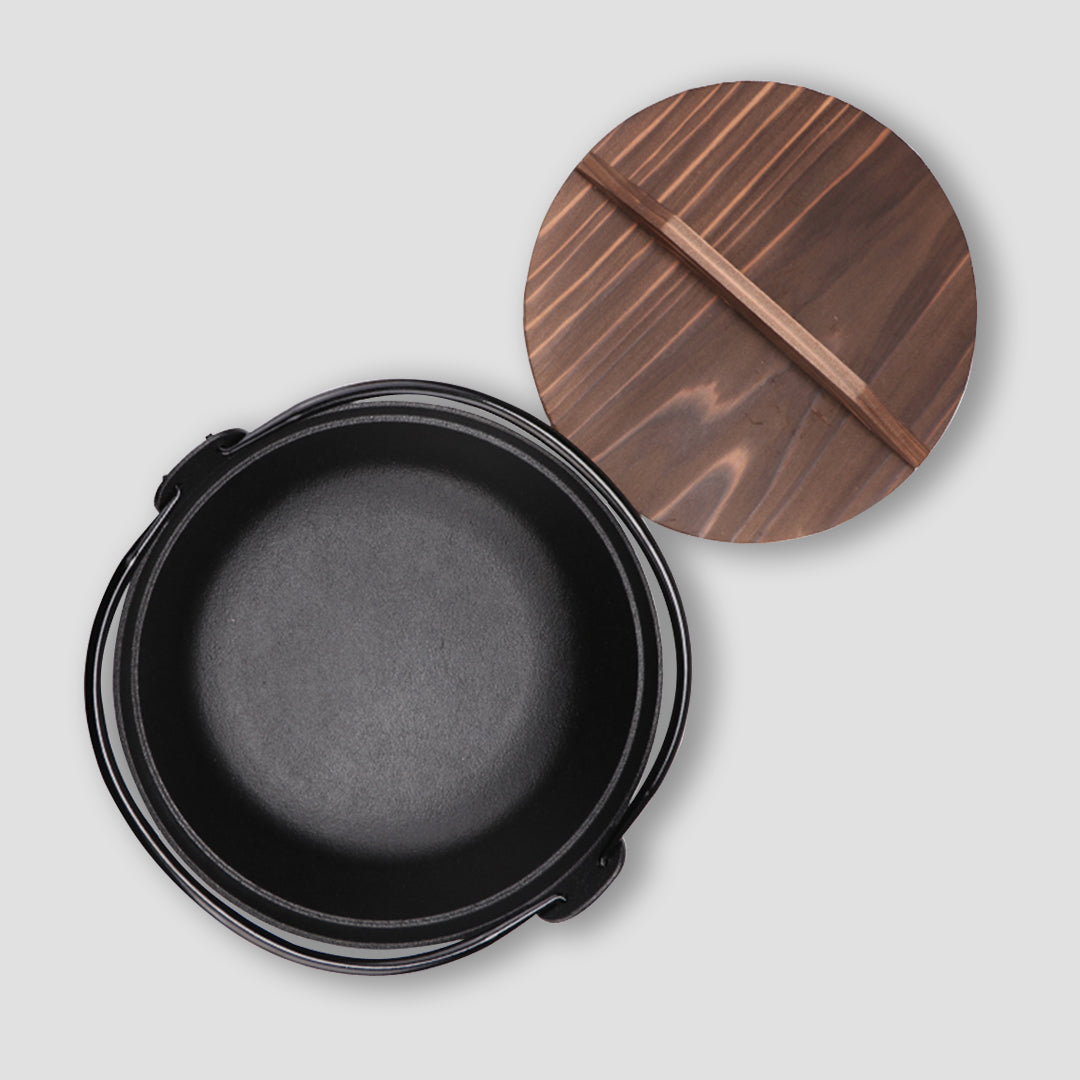 Hot Pot with Wooden Lid
