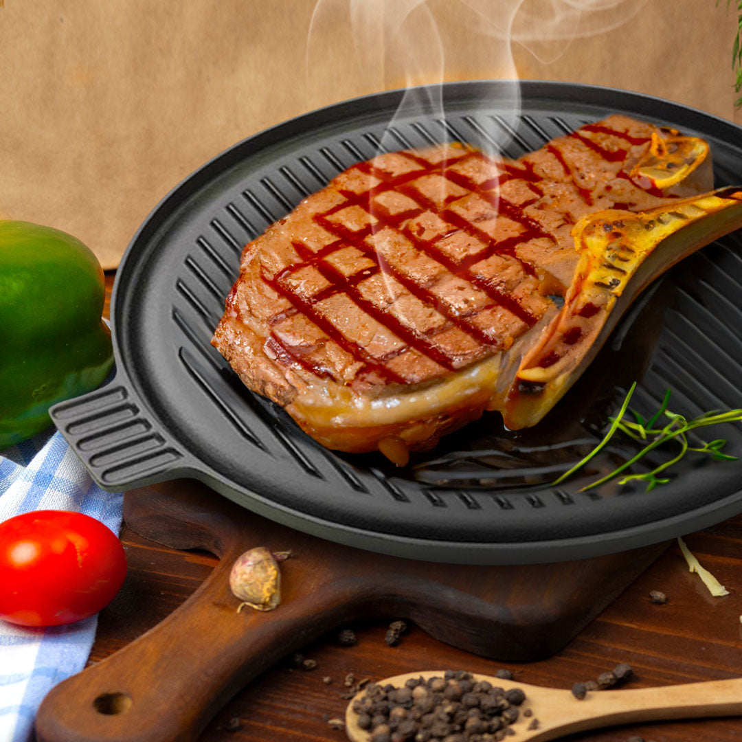 43cm Round Ribbed Frying Pan with Handle