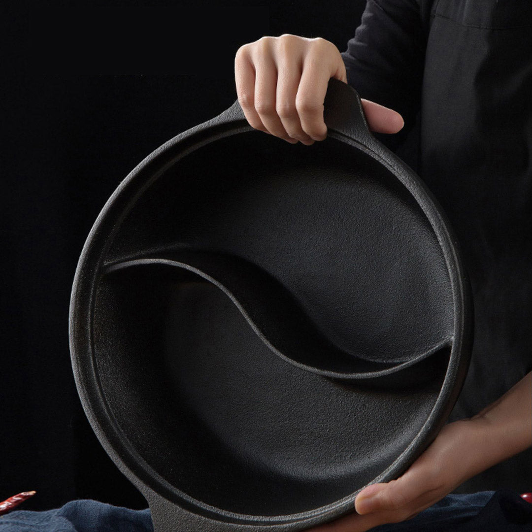 SOGA 2X 32CM Round Cast Iron Shabu Shabu Hotpot Beef Chicken Stew Wok Two-Flavor Division