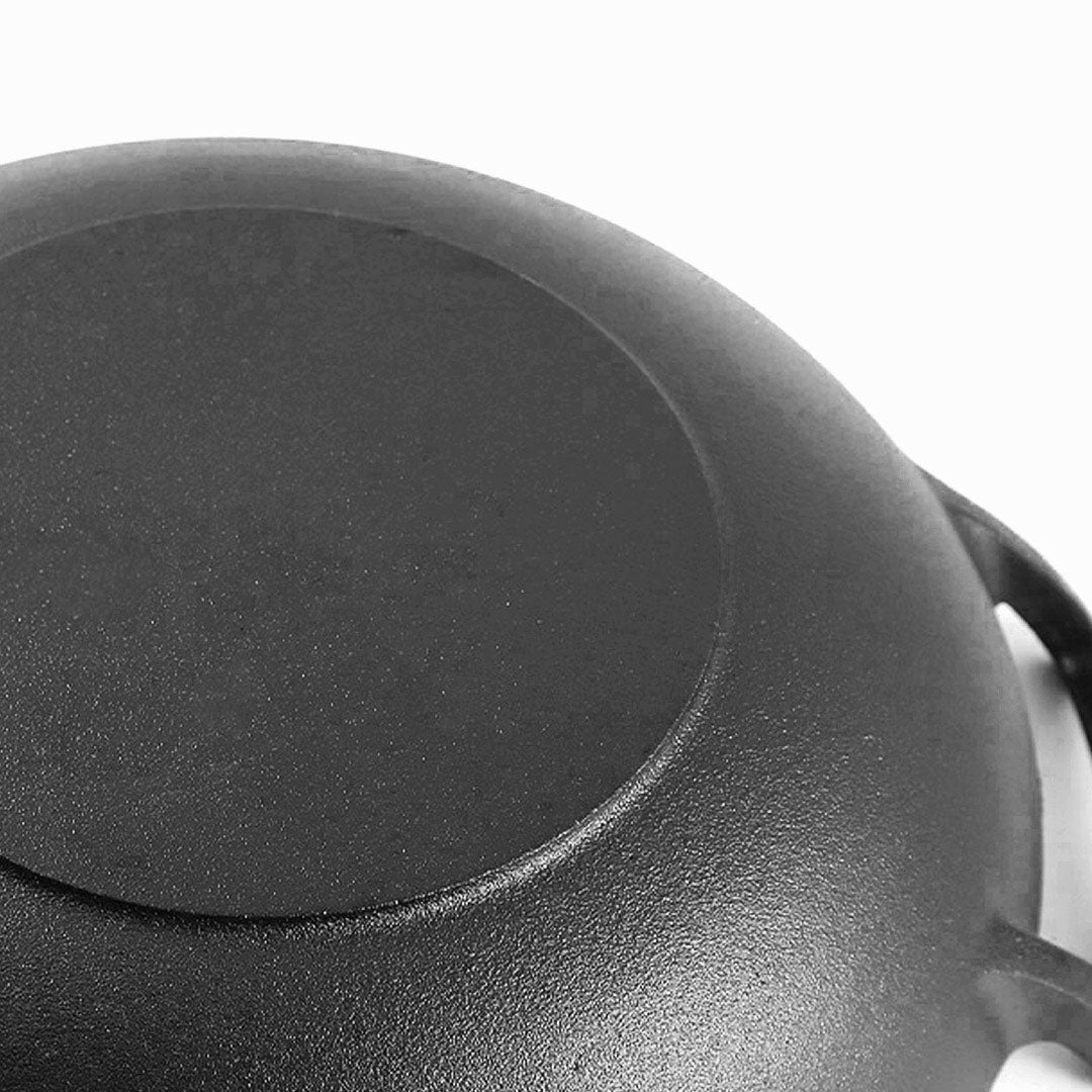 32cm Cast Iron Wok Frying Pan