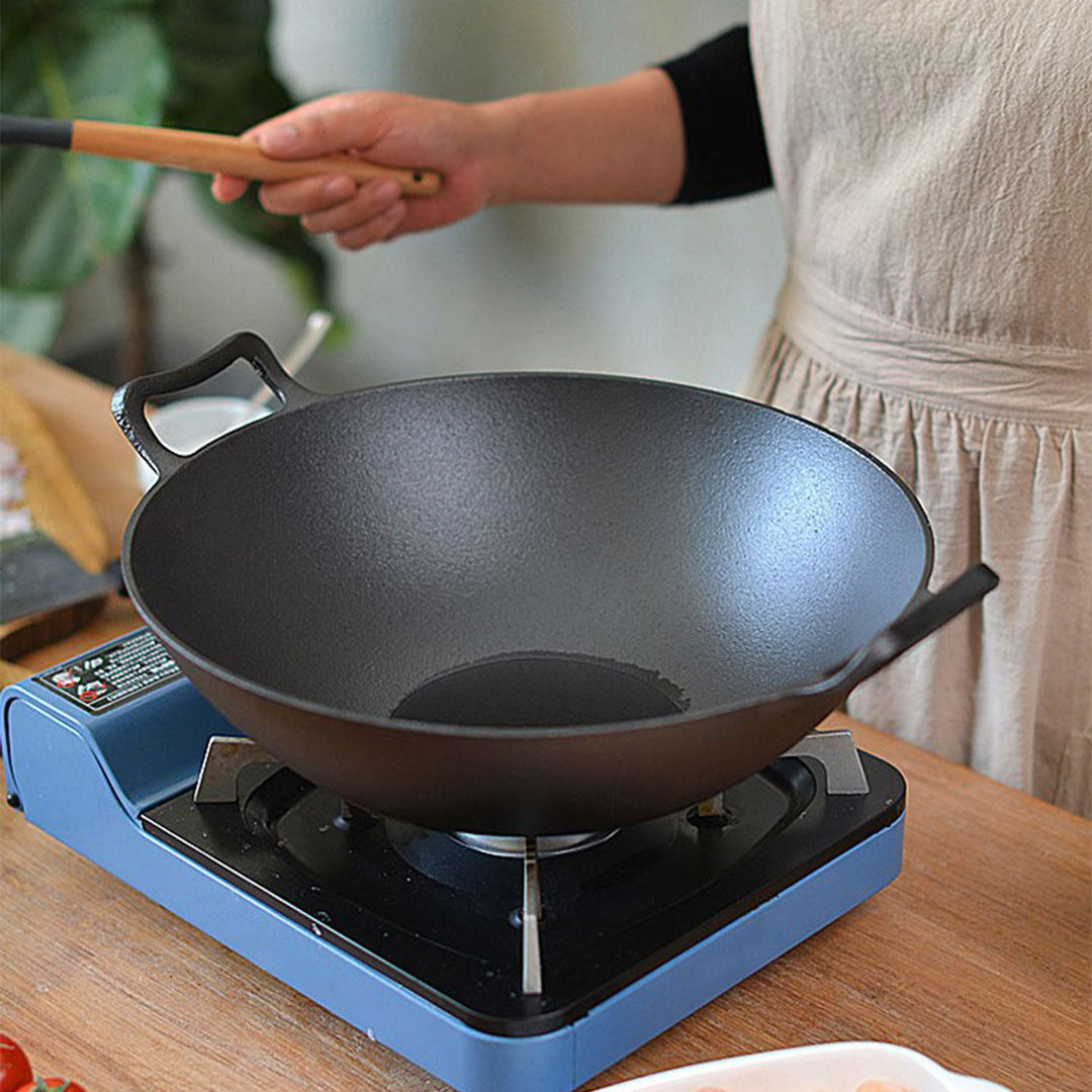 32cm Cast Iron Wok Frying Pan